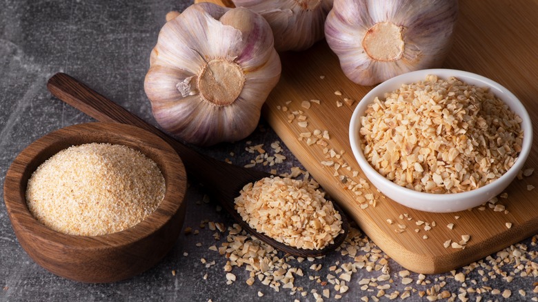 Dehydrated garlic granule particle size for seasoning blend manufacturers